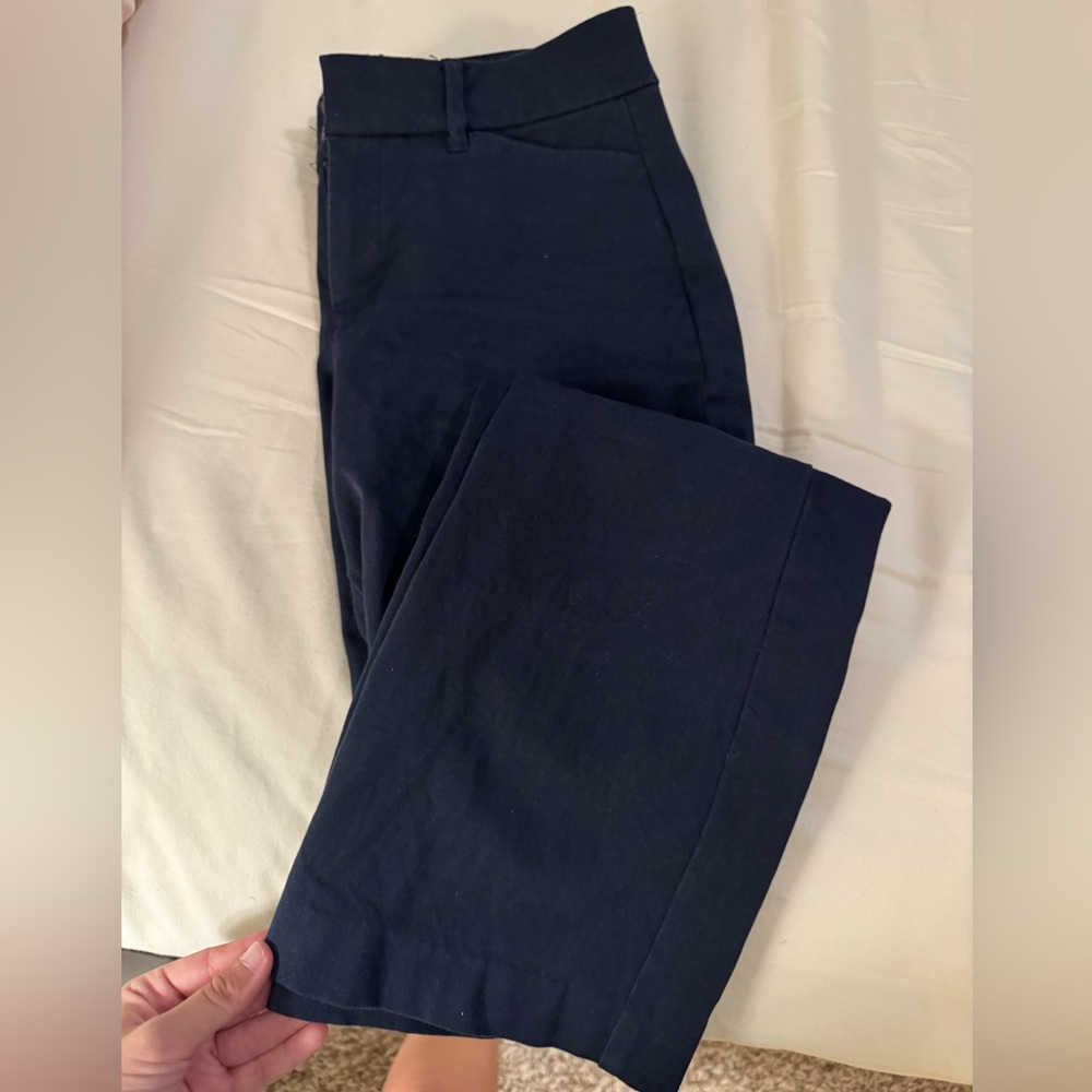 Old Navy High-Rise Pixie Flare Pants in Navy